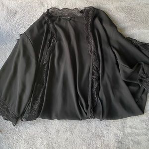 Macy black lace robe